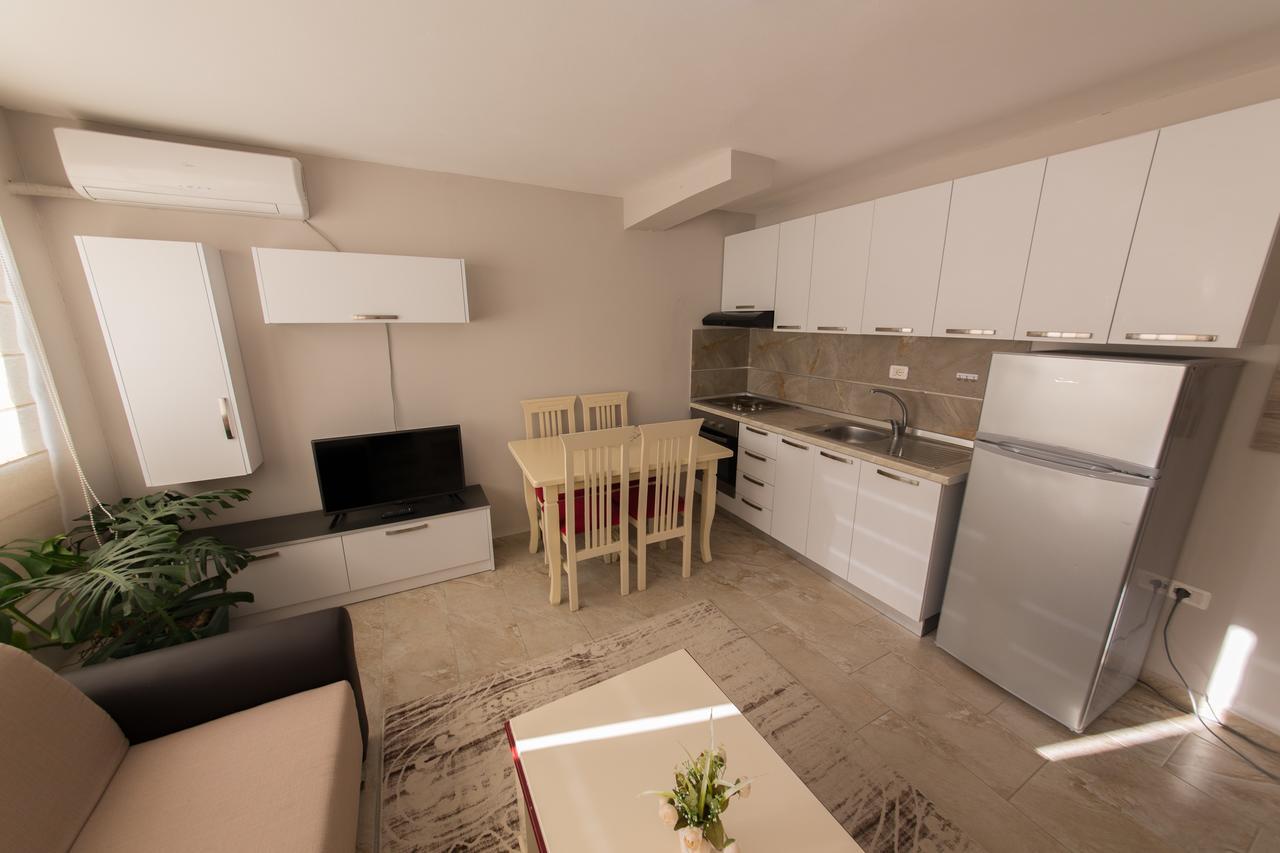 Apartments Qerret 골렘 외부 사진